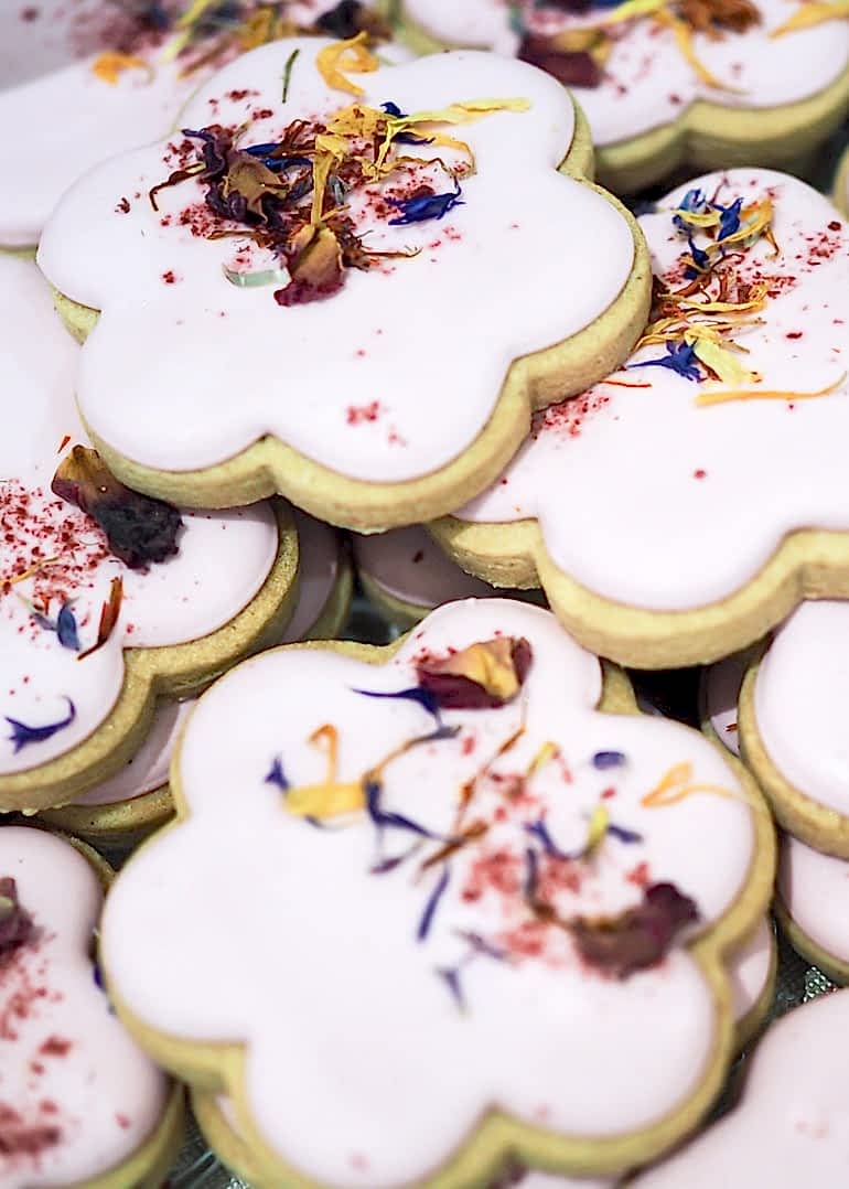 iced floral cookies