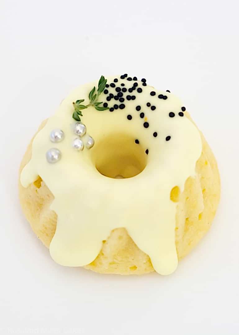 mini lemon poppyseed swirl bundt cakes