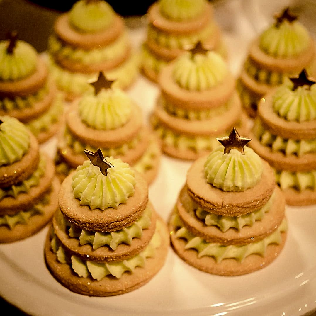 christmas dessert table